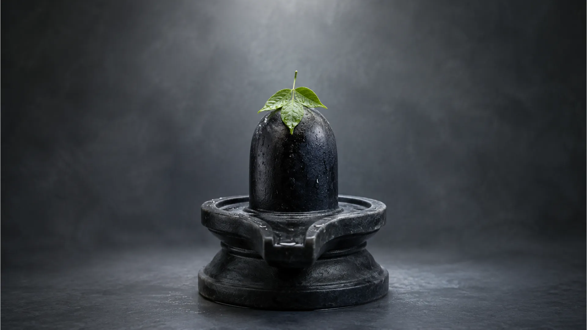 Clean and minimalist Tarakeswar shivling image optimized for full HD desktop screen backgrounds.