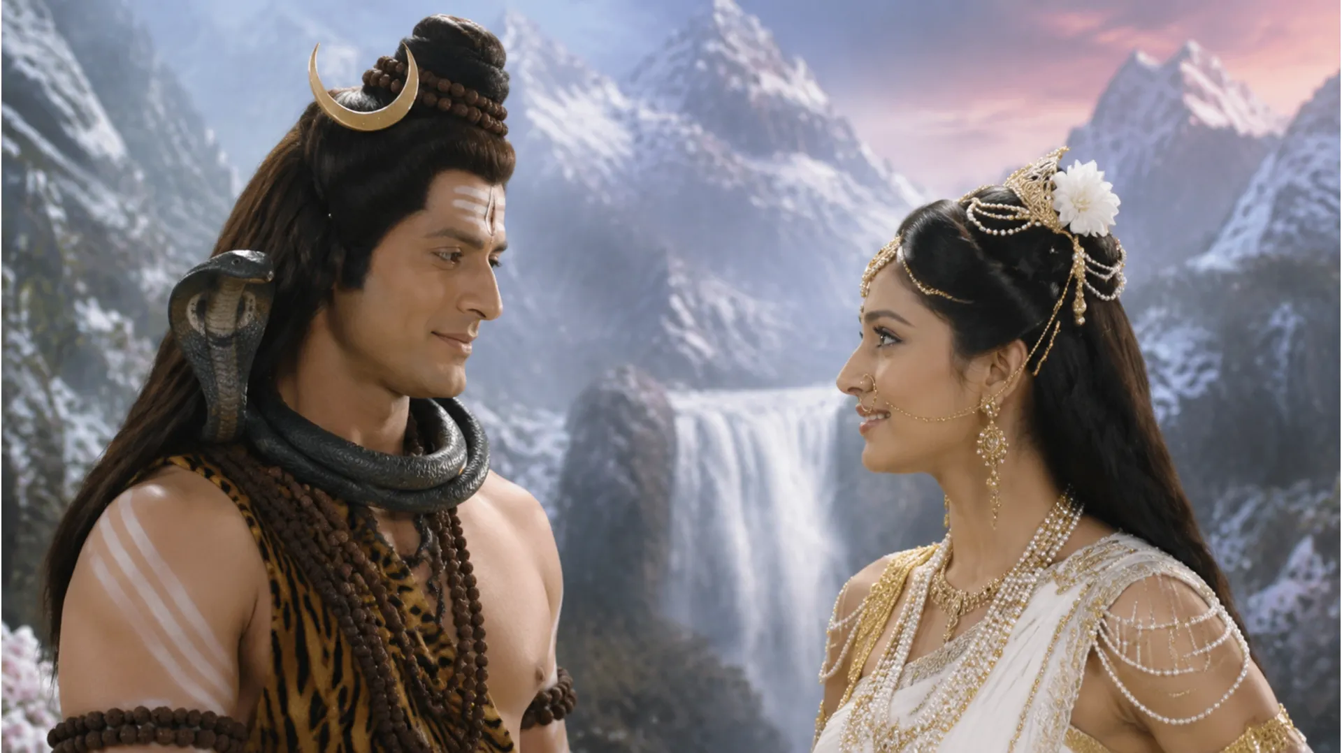 Mohit Raina as Mahadev and Pooja Bose as Parvati meet for the first time in the serial.